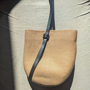 KAMARO'AN KORENG STRAW ITALIAN LEATHER BUCKET BAG